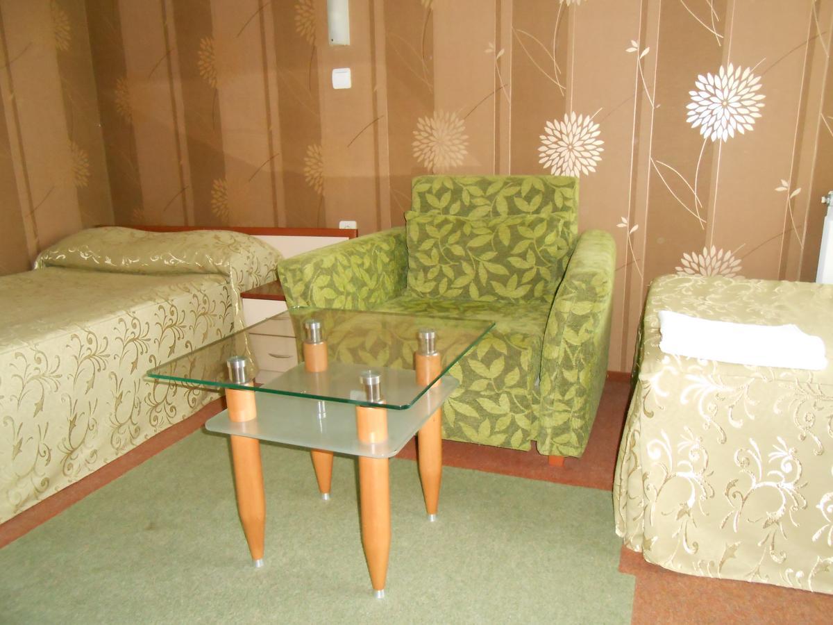 Hotel Kapri Ямбол Экстерьер фото