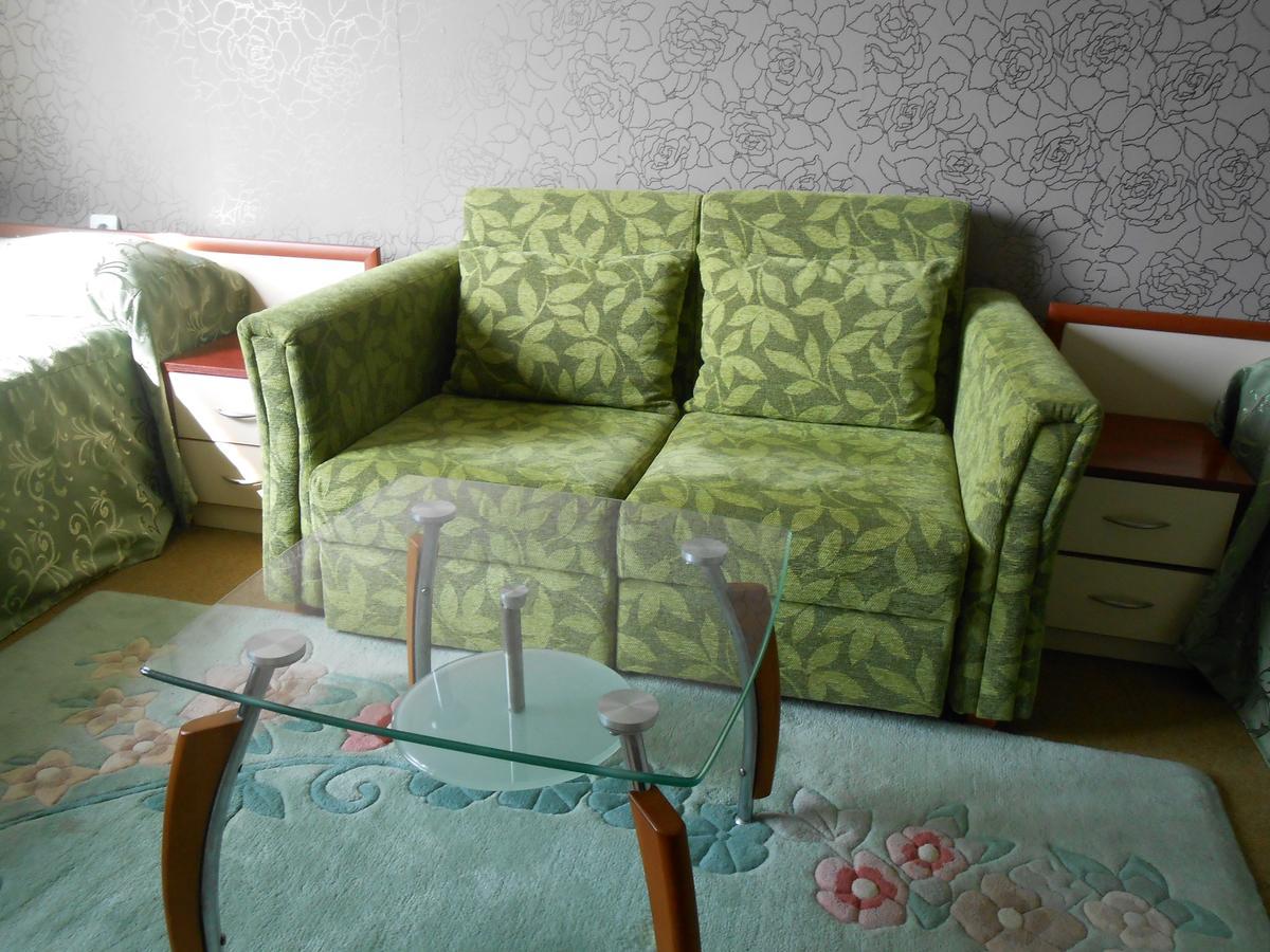 Hotel Kapri Ямбол Экстерьер фото